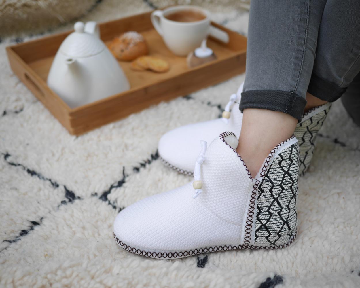 soft and yoga atina slippers